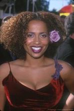 Lisa Nicole Carson