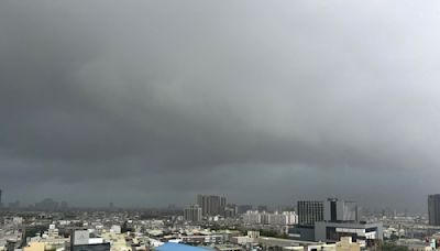 台南剉咧等！氣象粉專1圖示警：雨帶正在排隊進入