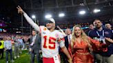 Plaschke: 'MVPat' Mahomes is now chasing Tom Brady for GOAT title after gutsy Super Bowl win