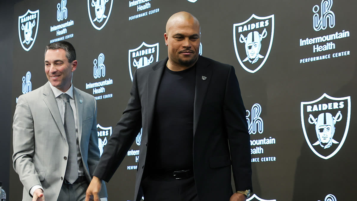 Raiders Pushed to Go ‘All in’ on 30-Year-Old 3-Time Pro Bowl QB