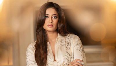 Shweta Tiwari Prefers Staying Home Post Son’s Birth: 'I Say No to Many Shows Due to Less Pay' | Exclusive - News18