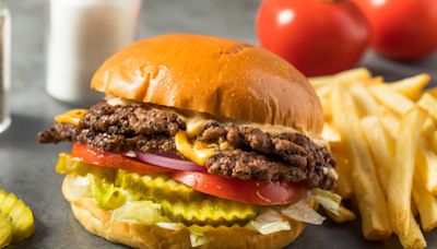 How to Make a Smash Burger That Tastes Like It Came From In-N-Out