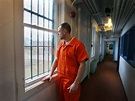 What inmates wear: A sampling of policies from jurisdictions across ...