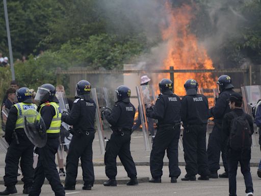 Growing calls for parliament to be recalled as riots continue to spread