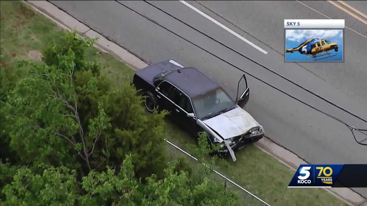 Suspect arrested after leading deputies on chase reaching speeds up to 100 mph