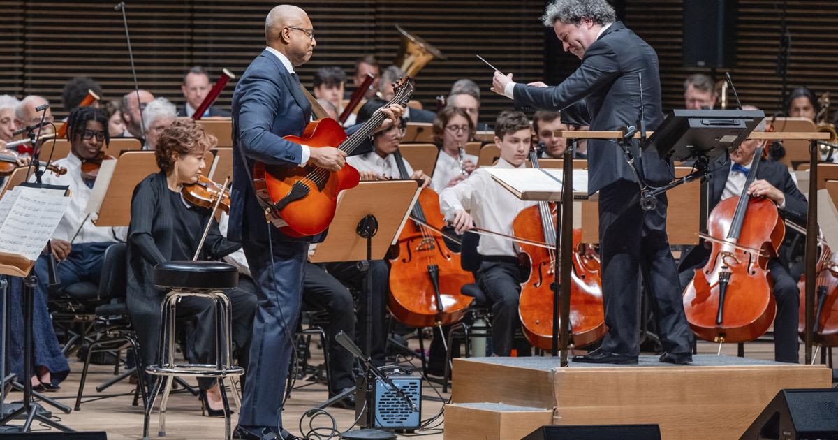 Bernie Williams back in center, now at Lincoln Center