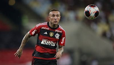 Everton Cebolinha, do Flamengo, sente incômodo no tendão de Aquiles e será reavaliado pelo clube