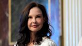 Ashley Judd considera injusta la anulación de la condena de Harvey Weinstein - La Opinión