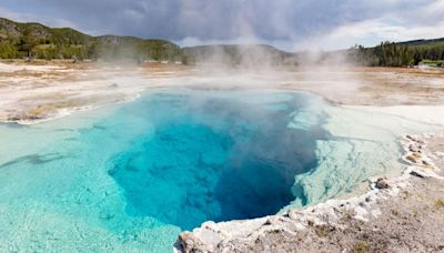 Dataset explores 140 years of Yellowstone water chemistry research