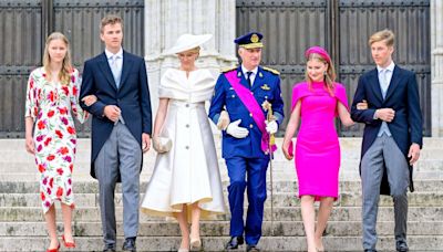 Le roi Philippe et la reine Mathilde célèbrent la fête nationale belge avec leurs quatre enfants