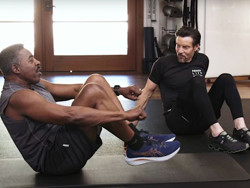 Watch 'Ghostbuster' Ernie Hudson, 78, Power Through Intense Workout of Planks, Bicycle Crunches