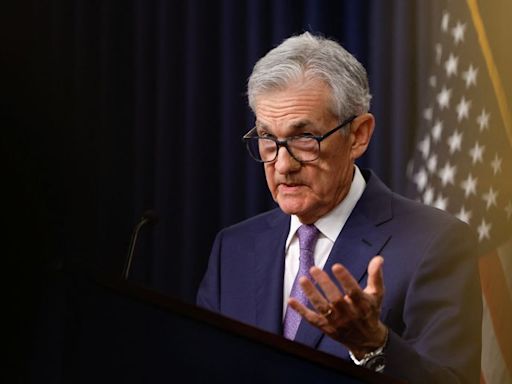 Powell: 'Essential' that bank regulators re-propose Basel plan