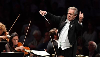 Maestro John Eliot Gardiner se demite do Coro Monteverdi após denúncia de agressão feita por cantor