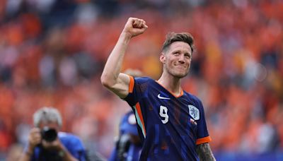 Wout Weghorst pushes to start for the Netherlands after Poland winner