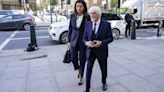 Bernie Ecclestone, ex-chefe da F1, declara-se inocente