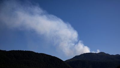 Oregon wildfires: Forecast mellows for state's 38 fires, but where will smoke settle?