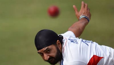 Former England cricketer Panesar to stand for election
