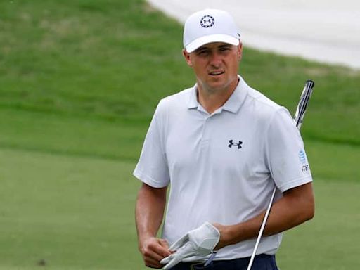 Jordan Spieth struggles as Rory McIlroy closes in on lead at Wells Fargo Championship