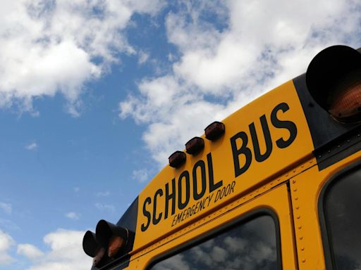 Choque de autobuses escolares deja 11 estudiantes heridos al sur de Chicago