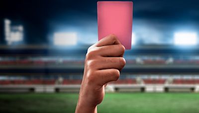 Cómo es el uso de la tarjeta rosa en la Copa América