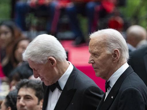 Bill Clinton defiende a Biden: "los hechos y la historia importan"