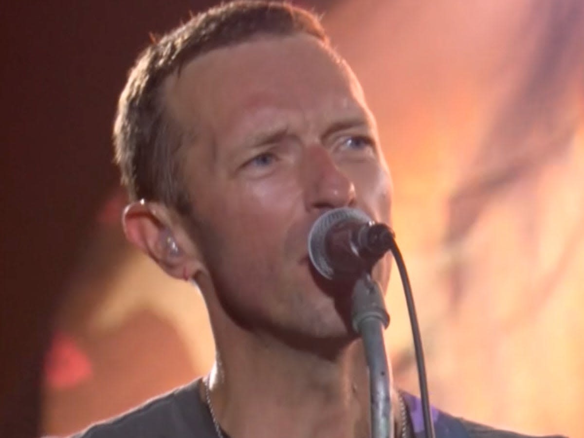 Chris Martin asks Glastonbury crowd to send love to Israel and Palestine in world peace speech