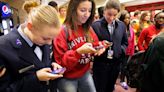State legislators eye prohibiting student cellphone usage from SC school classrooms