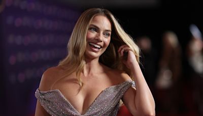 Margot Robbie desenha estratégia para a vida após 'Barbie' e vencer Oscar, diz revista: 'Ela entrou no modo Leonardo DiCaprio'