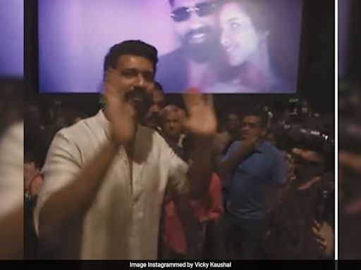 What Happened When Vicky Kaushal Visited A Bad Newz Show At Mumbai Theatre