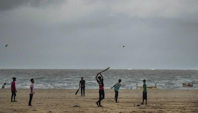 Mumbai weather update: City to see moderate to heavy rainfall today, says IMD