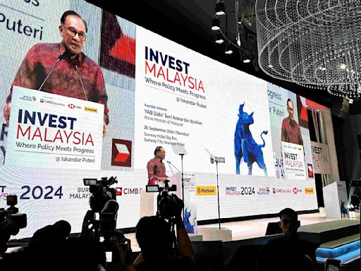 'I am excited to work with Singapore', says Anwar at annual investor conference by Bursa Malaysia