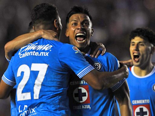 ¡El Clásico Joven es Celeste! Cruz Azul se mantiene invicto y derrota a un América totalmente extraviado | Goal.com México