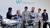 Mientras la electrificación sigue frenándose, el mayor fabricante del mundo lanza un nuevo motor de combustión para autos híbridos