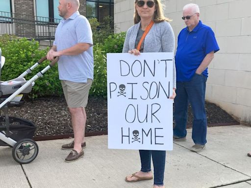 Zoning board upends solar panel factory plan for Fort Mill after hundreds protest