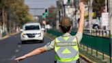 Activan desvíos de tránsito preventivos por manifestaciones en el centro de Santiago - La Tercera