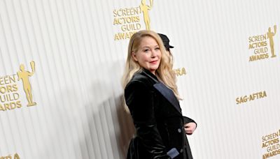 Christina Applegate schreibt an ihren Memoiren