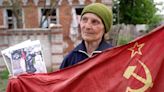 俄羅斯的政治宣傳偶像：烏克蘭「紅旗奶奶」背後的故事