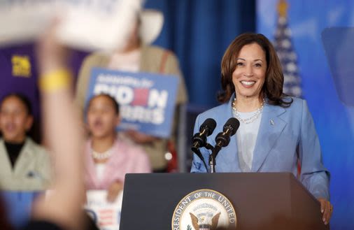 For Kamala Harris, the challenge of getting ready without getting ready - The Boston Globe