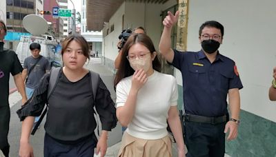 義賣寫真衣物被酸是「原味內褲」 雞排妹鄭重澄清要記者不要亂下標