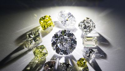 Anglo American Cuts Diamond Output Goal Amid Slow Recovery