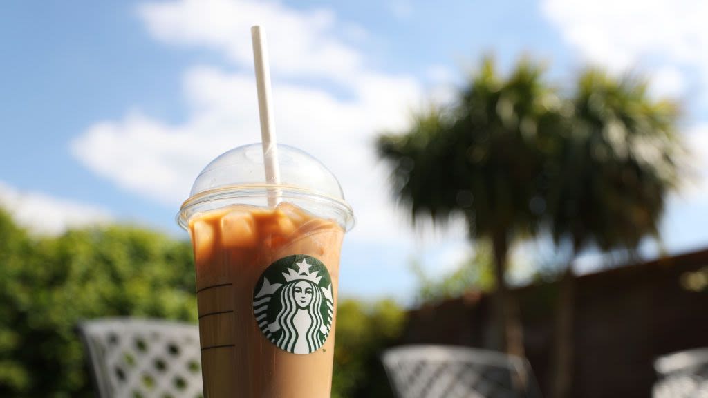 Here's What You Need to Know About Starbucks' 4th of July Holiday Hours