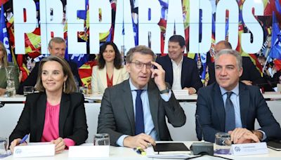 Feijóo hace balance del curso ante la plana mayor del PP tras la ruptura con Vox