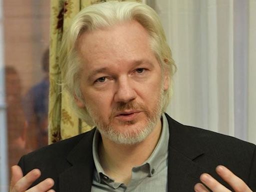 WikiLeaks Says Julian Assange To Fly To Australia Within Hours