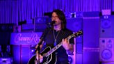 Dave Grohl performs pre-Super Bowl concert: Maybe the rawest unplugged show ever