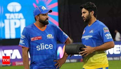 Watch - MI vs CSK: Rivals on the field, friends off it | Cricket News - Times of India