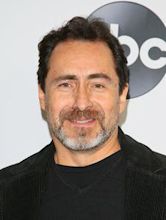 Demián Bichir