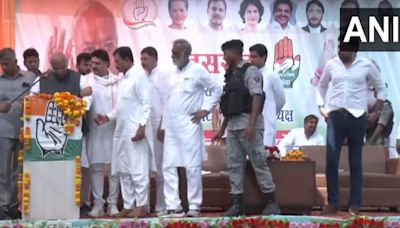 Congress President Mallikarjun Kharge Falls Ill During J&K Rally, Son Shares Health Update