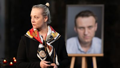 Russia Issues Arrest Warrant for Alexei Navalny’s Widow