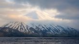 Earthquakes at 2 Alaska volcanoes could signal eruption