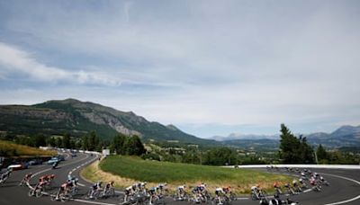 Tour de France 2024 – Richard Carapaz wins stage 17 as race returns to the Alps – live